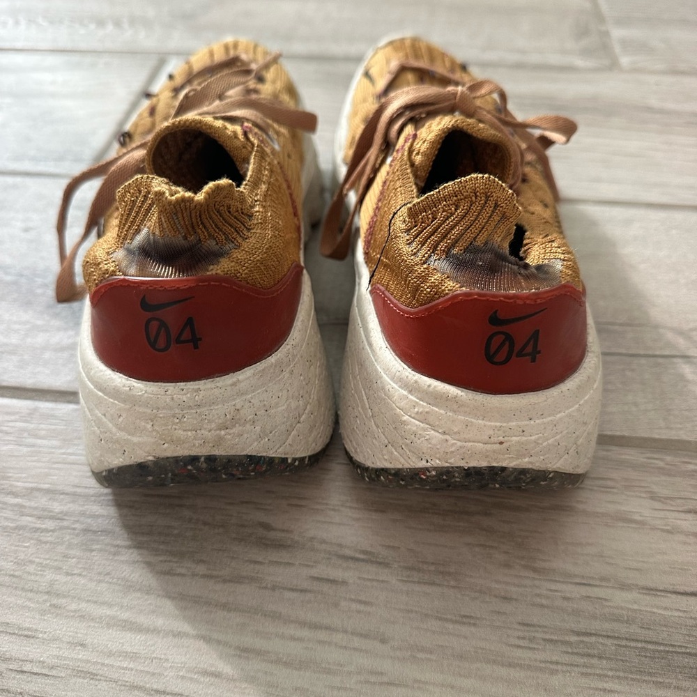 Nike Woven Tan and Brown Sneakers- Space Hippie - Picture 3 of 6